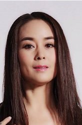 任春霞（吴珏瑾饰演）