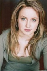 Ashley（Brittney Wilson饰演）