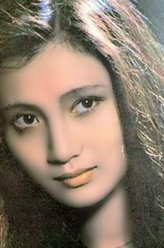 李云馨（林芳兵饰演）