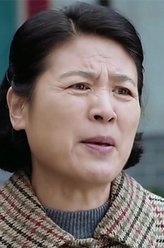 郑母（张英饰演）