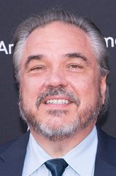 Tom Carlin（W·厄尔·布朗饰演）