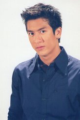 贡坡（杰西达邦·福尔迪饰演）
