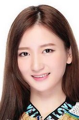 楚雅柔（吴哲晗饰演）