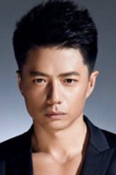 陈顶天（段奕宏饰演）