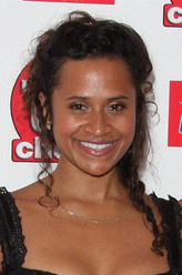 安琪儿·库碧（安琪儿·库碧饰演）