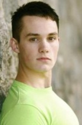 汤姆·斯蒂文斯（汤姆·斯蒂文斯饰演）