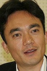 足柄信太郎（高桥和也饰演）