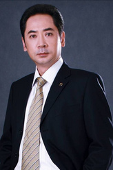 周恩来（刘劲饰演）