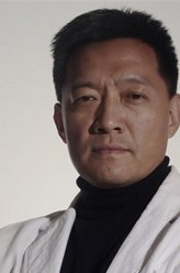 欧阳山（李梦男饰演）