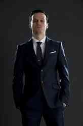 吉姆·莫里亚蒂（安德鲁·斯科特饰演）