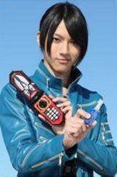 乔·吉布肯（山田裕贵饰演）