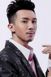 周梓博（张继聪饰演）