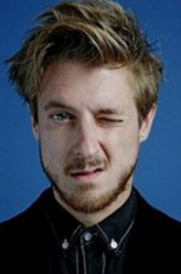 Rory Williams（亚瑟·达维尔饰演）