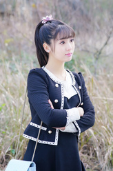 莫小渝（邢菲饰演）