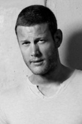 Billy Bones（汤姆·霍珀饰演）