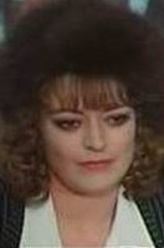 伯娜丝·斯戴杰斯（伯娜丝·斯戴杰斯饰演）