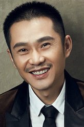 赵冠球（任帅饰演）