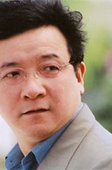罗海昌（刘昌伟饰演）