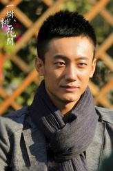 谢启明（杨凯程饰演）