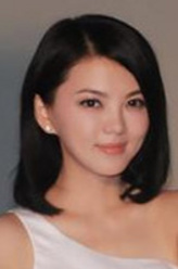 独孤伊人（李湘饰演）