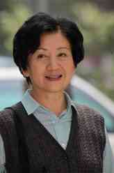 李奶奶（鲍起静饰演）