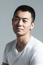 朱亚文（朱亚文饰演）