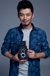 向晨（芦芳生饰演）