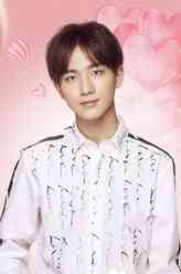 韩七录（李宏毅饰演）