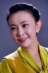 秋霞（刘威葳饰演）