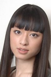 工藤麻也子（栗山千明饰演）