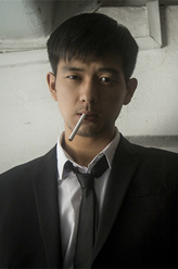 阿亮（李现饰演）