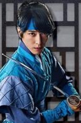 朴达乡（郑容和饰演）