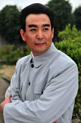 周恩来（郭伟华饰演）