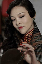 陈晓蓉（郑敏饰演）