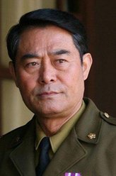 谢荣（徐正运饰演）
