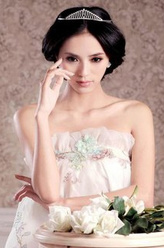 燕子（尹航饰演）