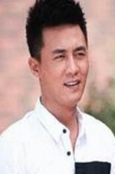 窦楠（周一围饰演）