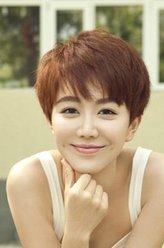 楚翘（姜妍饰演）