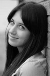 Jem Walker（哈丽特·肯斯饰演）