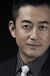 于志德（王志飞饰演）