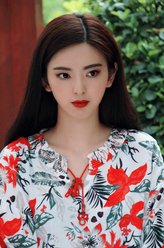 齐珊珊（陈菲饰演）