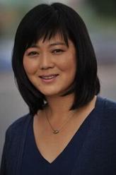 常梅（王茜华饰演）