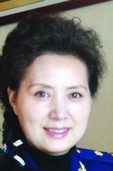 倪太夫人（温玉娟饰演）