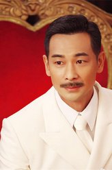张学良（赵文卓饰演）