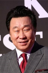 南在福（林河龙饰演）