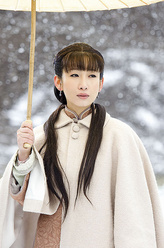 杨冬雪（秦海璐饰演）