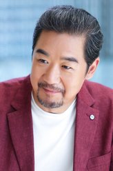贺文华（张国立饰演）