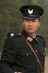 汤敬武（于滨饰演）