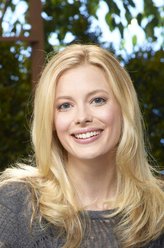 吉莉安·雅各布斯（吉莉安·雅各布斯饰演）