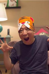 赵父（倪大红饰演）